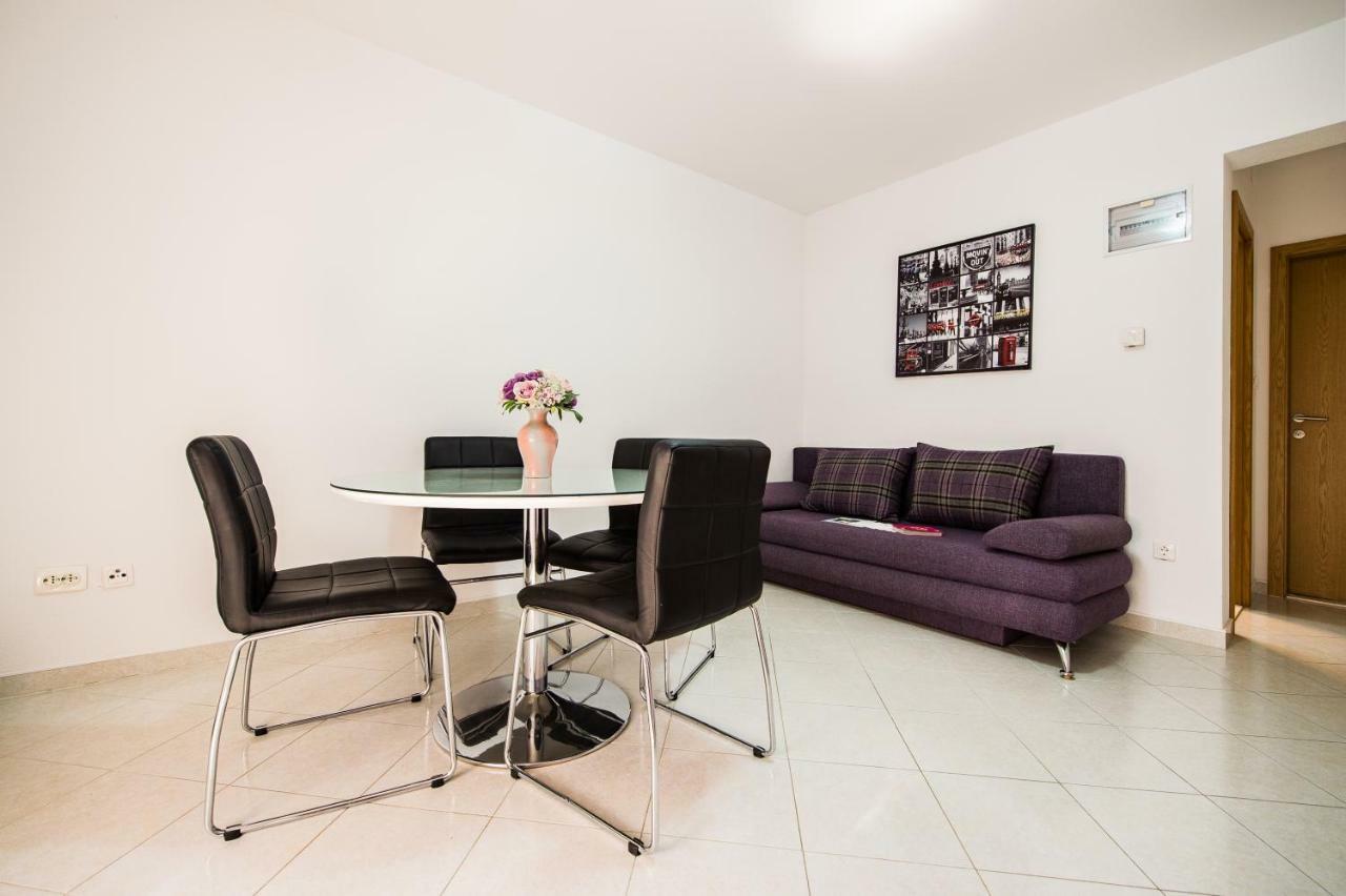 Apartmani Mila Podstrana Exterior foto