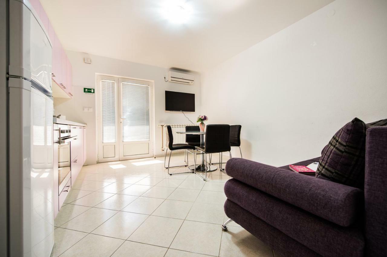 Apartmani Mila Podstrana Exterior foto